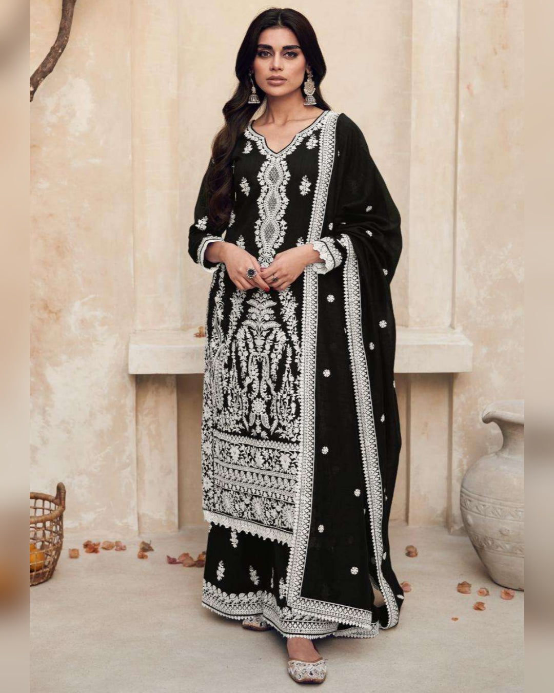 Premium Silk Thread Embroidered Salwar Kameez